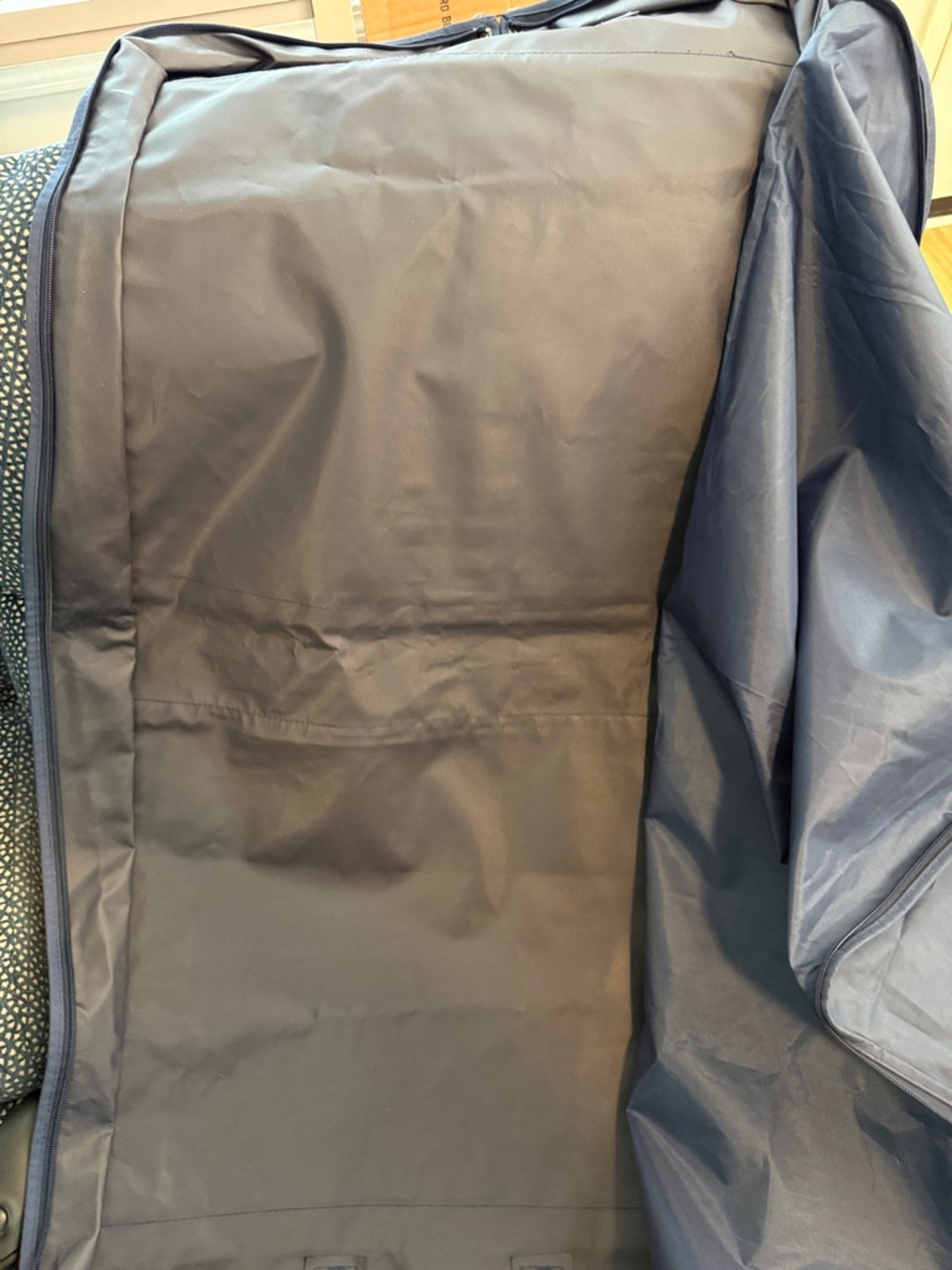 NWT 45” WallyBag Garment Bag with shoe compartment - Picture 5 of 6